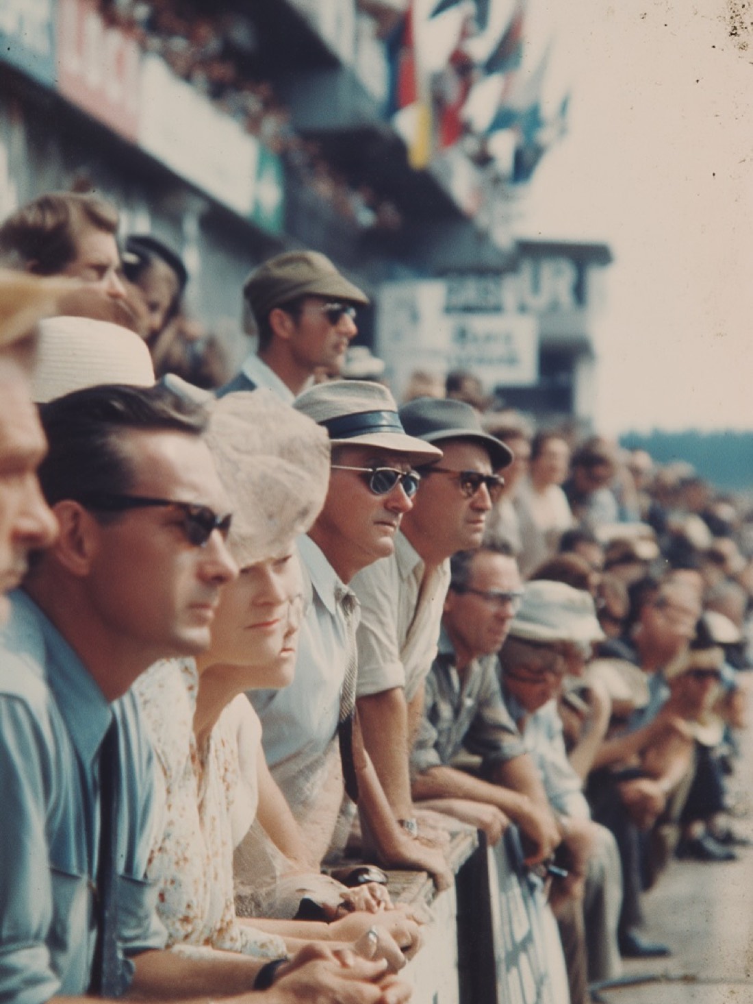The 24 hour race, frame 2